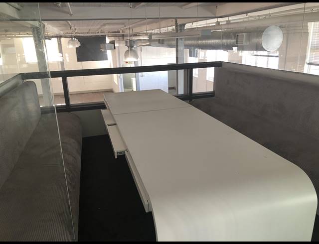 792M² OFFICE TO LET IN GARDENS